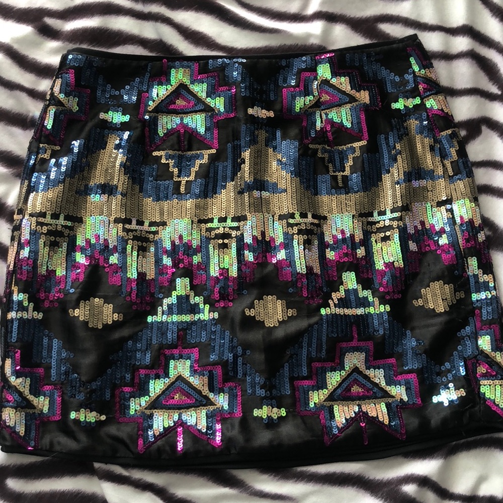 Embellished sequins skirt